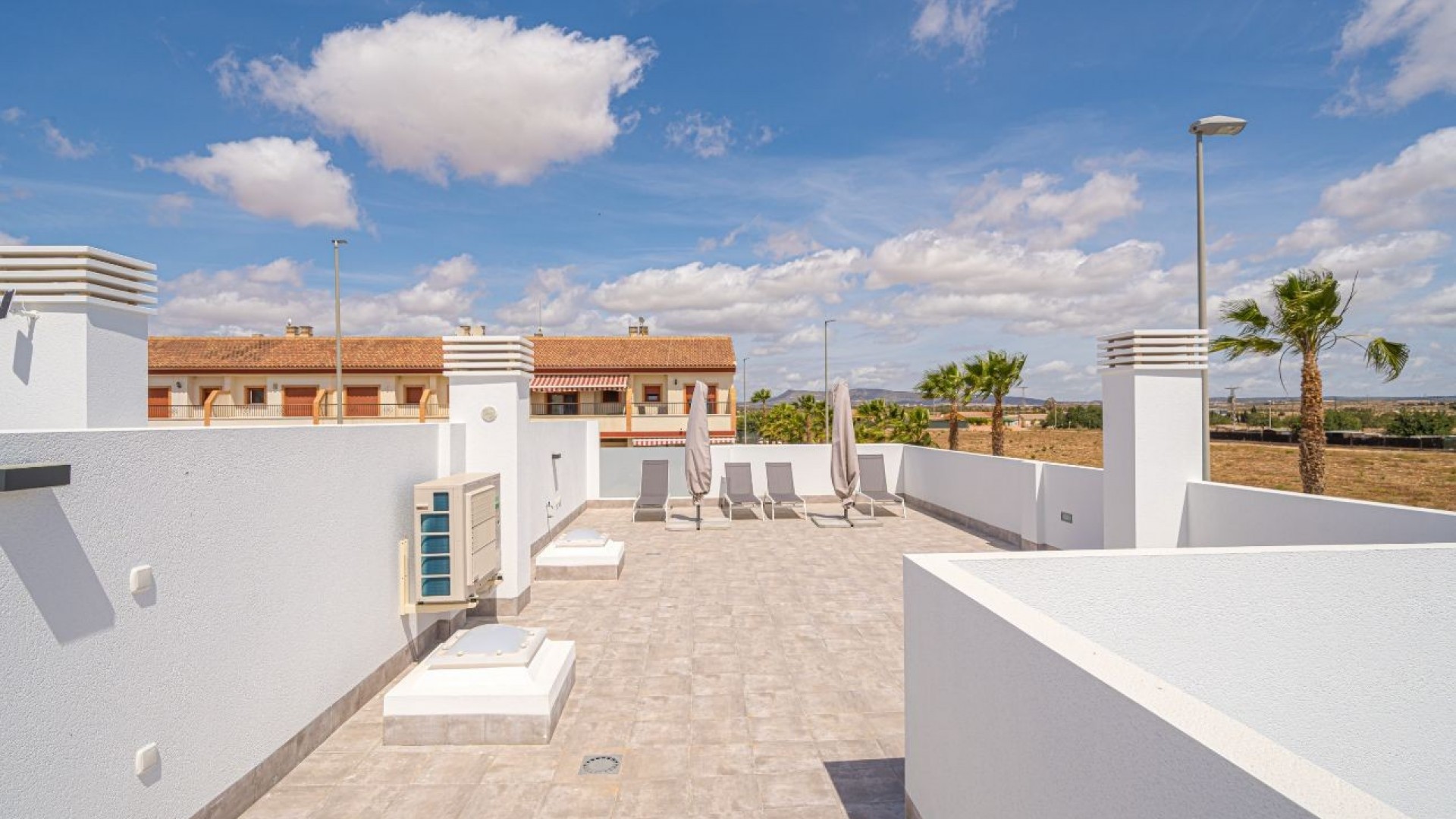 Sprzedaż - Willa w zabudowie bliźniaczej -
Avileses