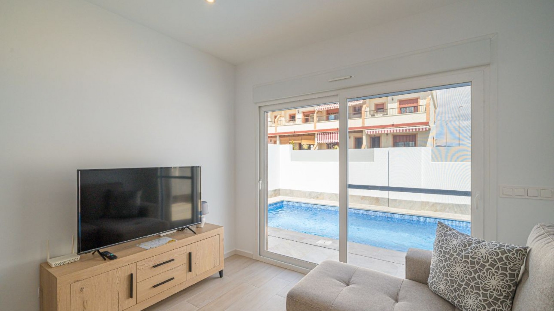 Sprzedaż - Willa w zabudowie bliźniaczej -
Avileses