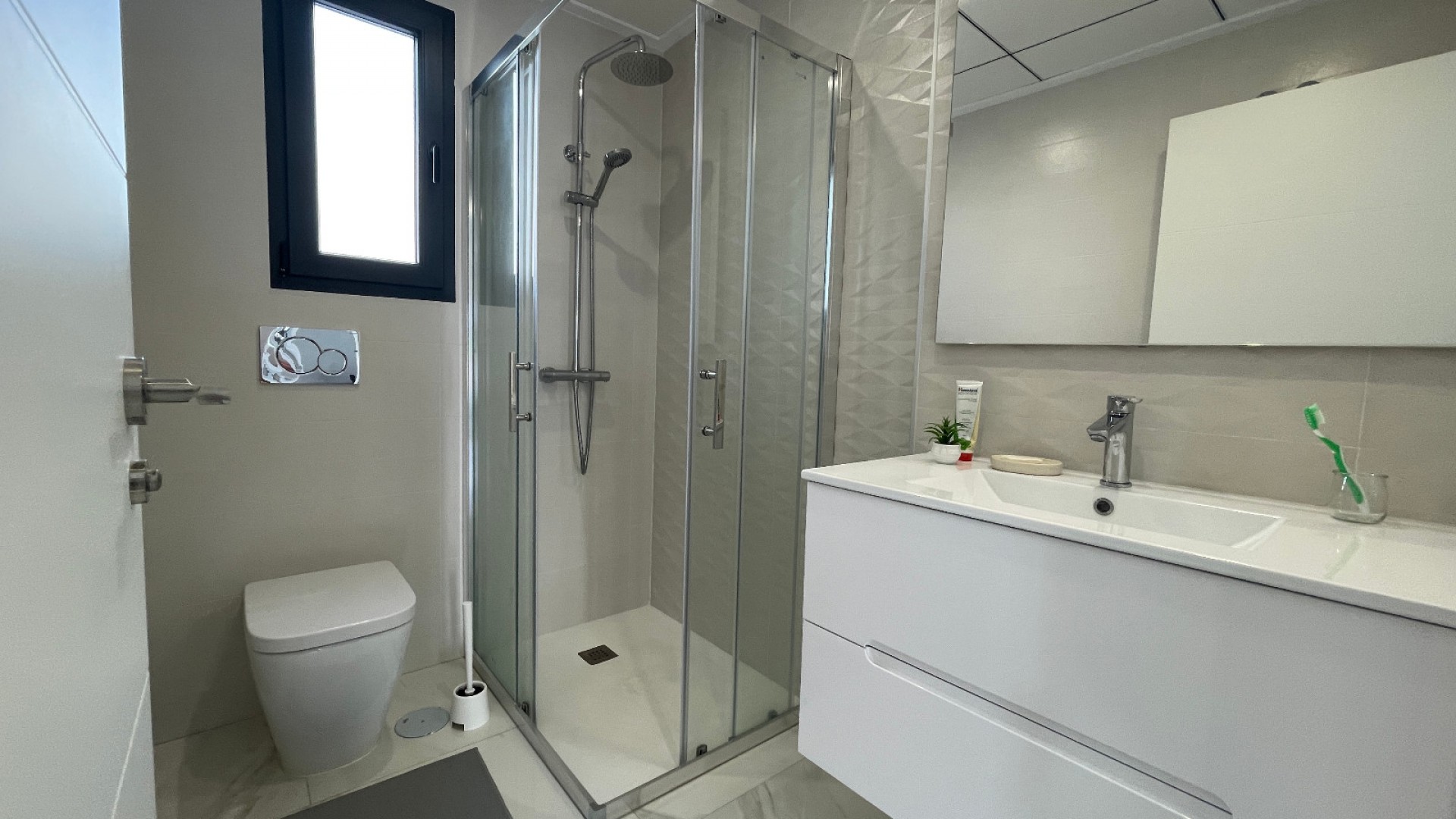 Sprzedaż - Willa w zabudowie bliźniaczej -
Benijofar