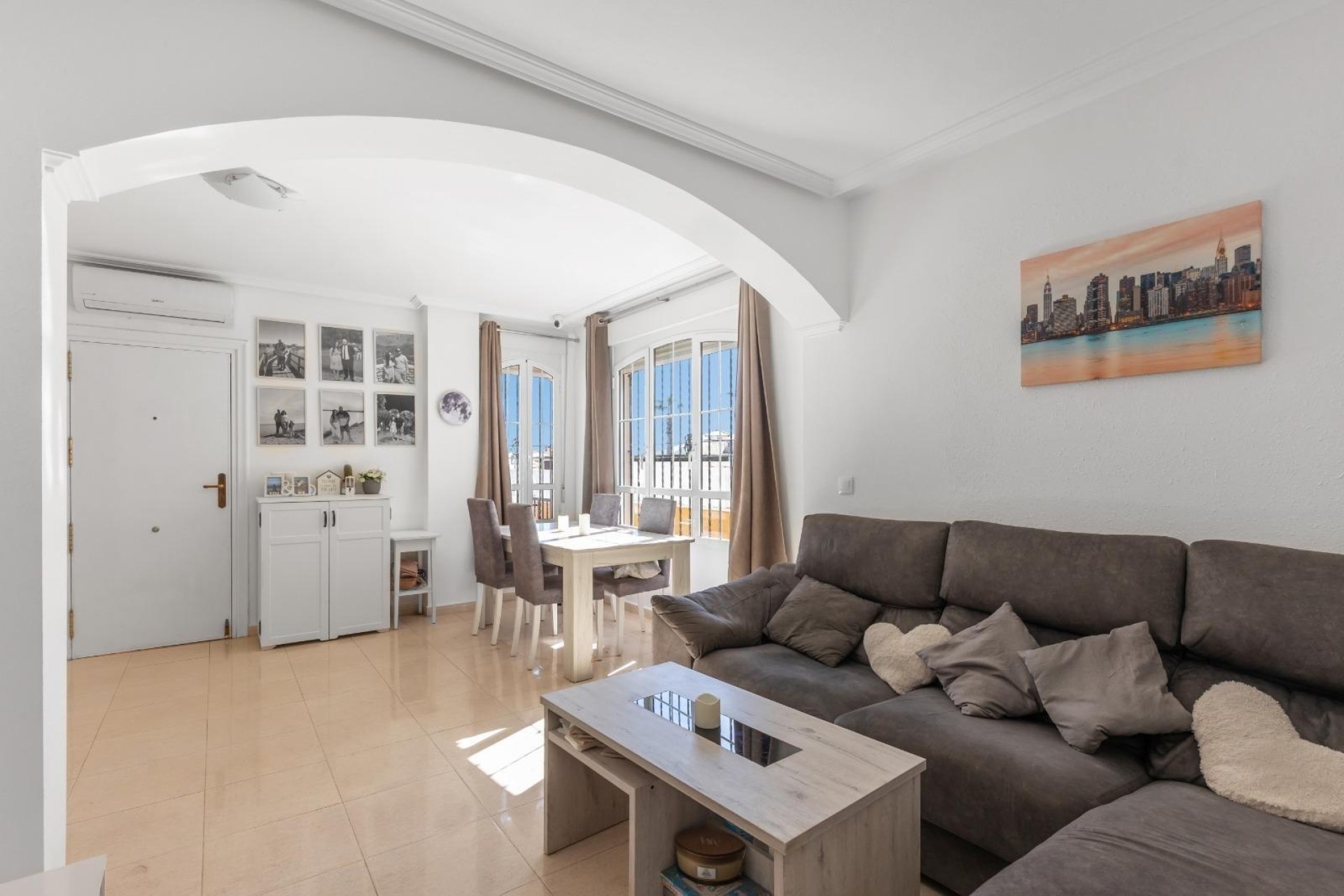 Sprzedaż - Willa w zabudowie bliźniaczej -
Cabo Roig - Lomas de Cabo Roig