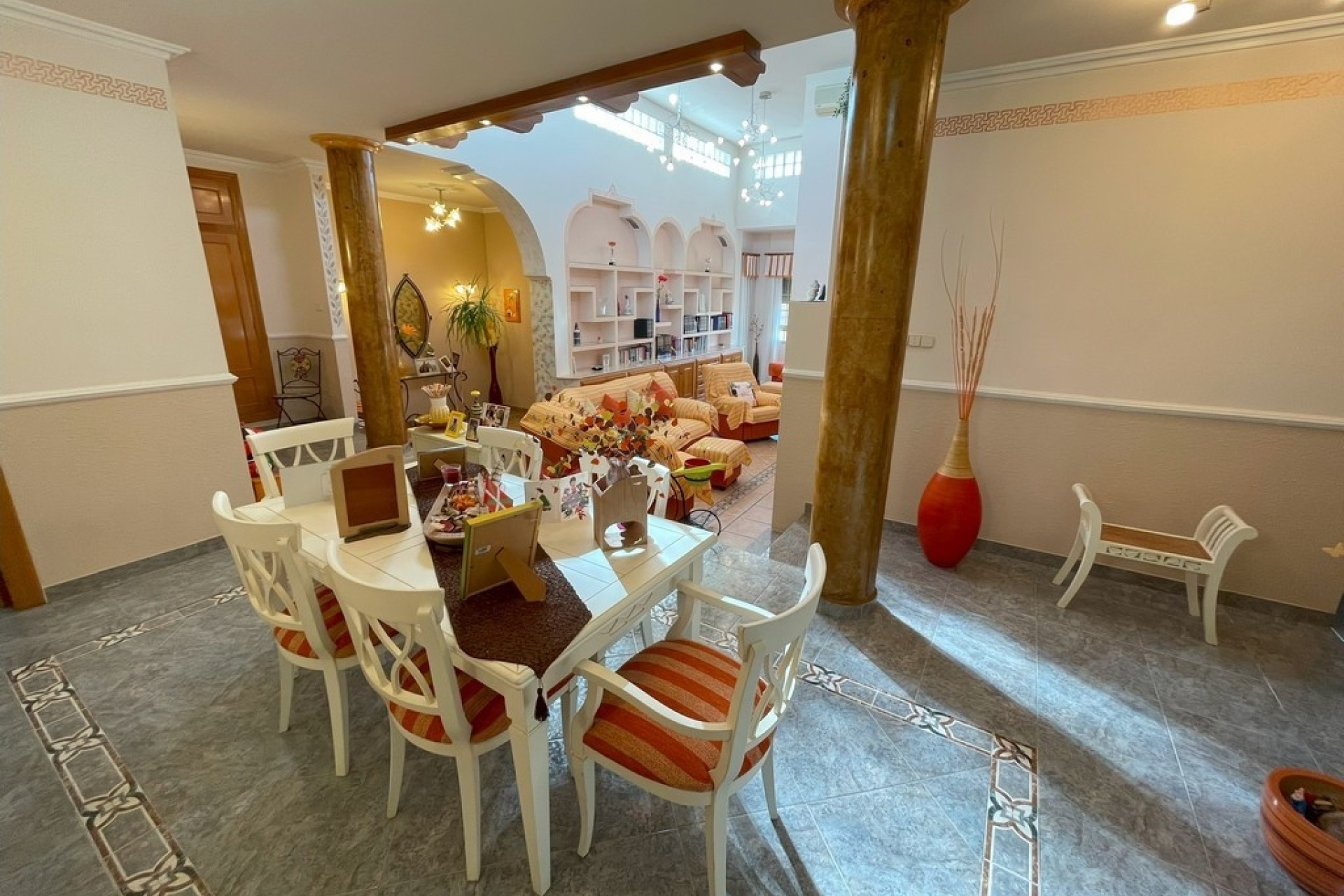 Sprzedaż - Willa w zabudowie bliźniaczej -
La Union