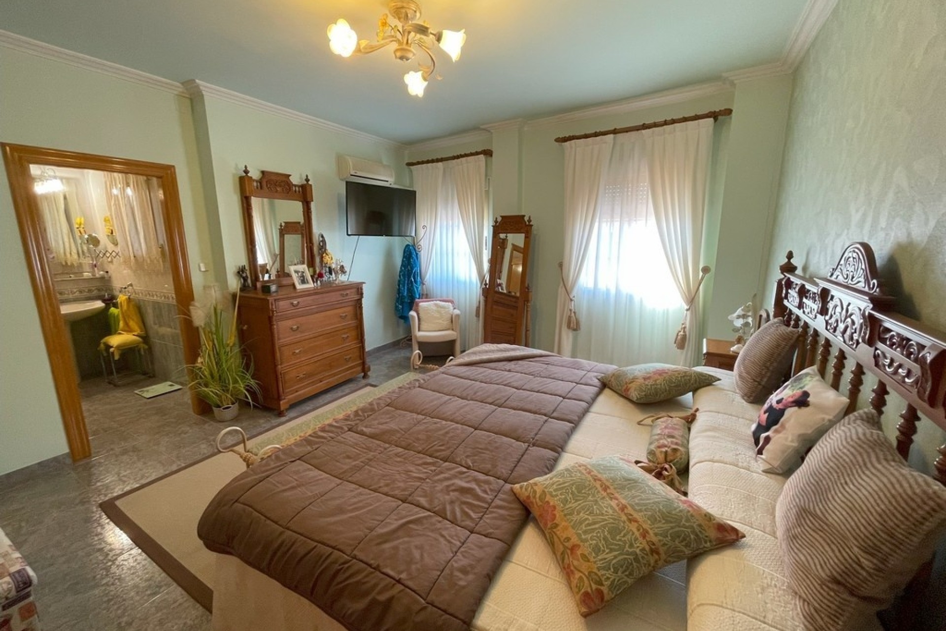 Sprzedaż - Willa w zabudowie bliźniaczej -
La Union