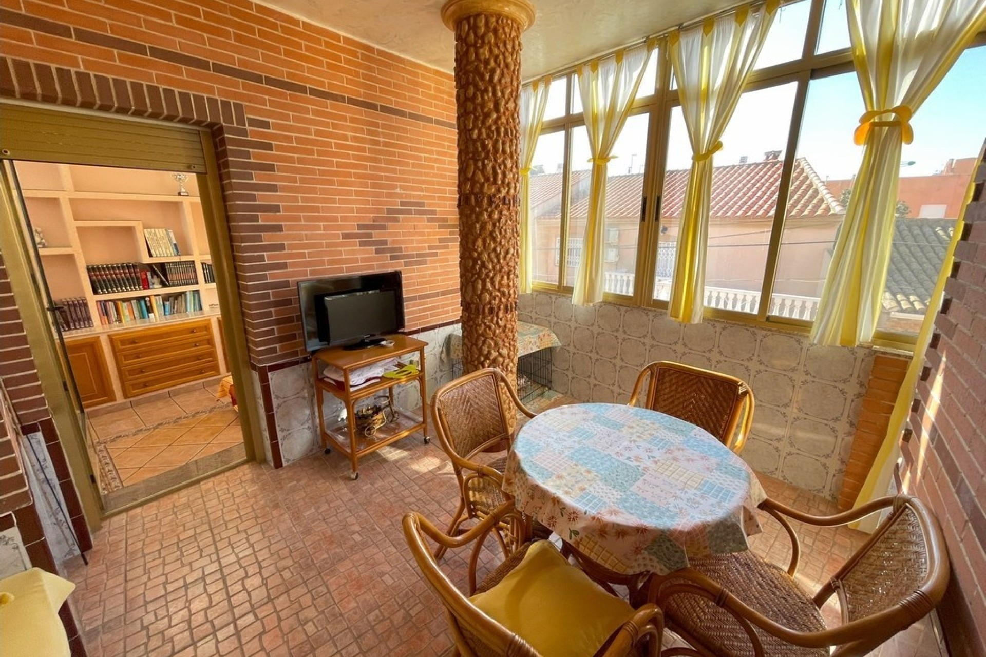 Sprzedaż - Willa w zabudowie bliźniaczej -
La Union