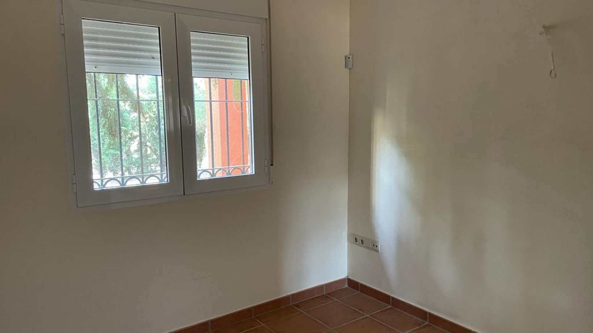 Sprzedaż - Willa w zabudowie bliźniaczej -
Murcia