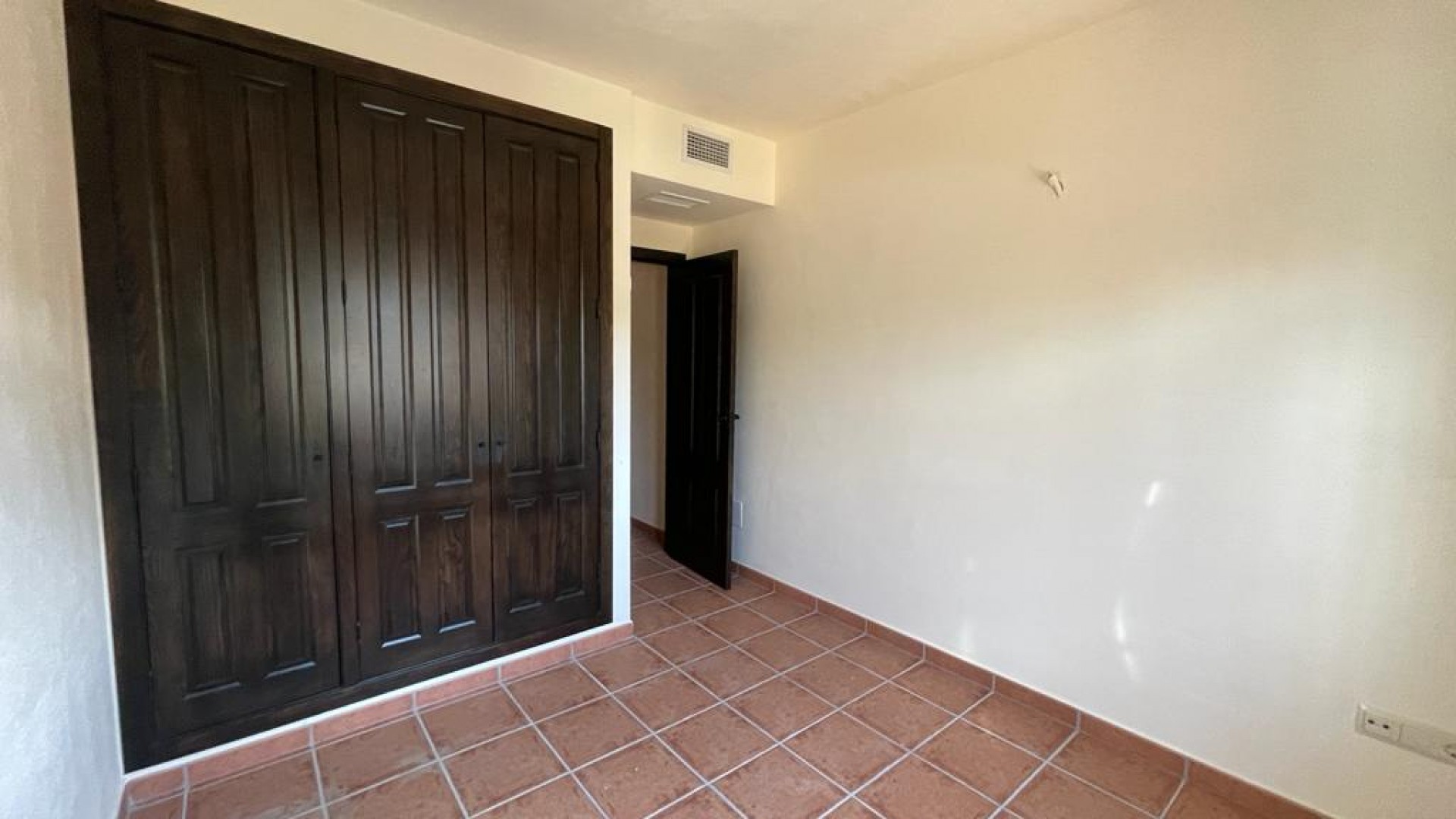 Sprzedaż - Willa w zabudowie bliźniaczej -
Murcia