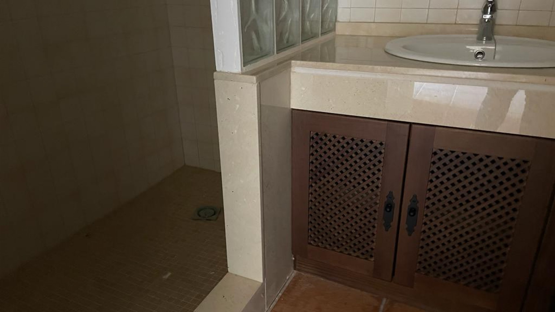 Sprzedaż - Willa w zabudowie bliźniaczej -
Murcia