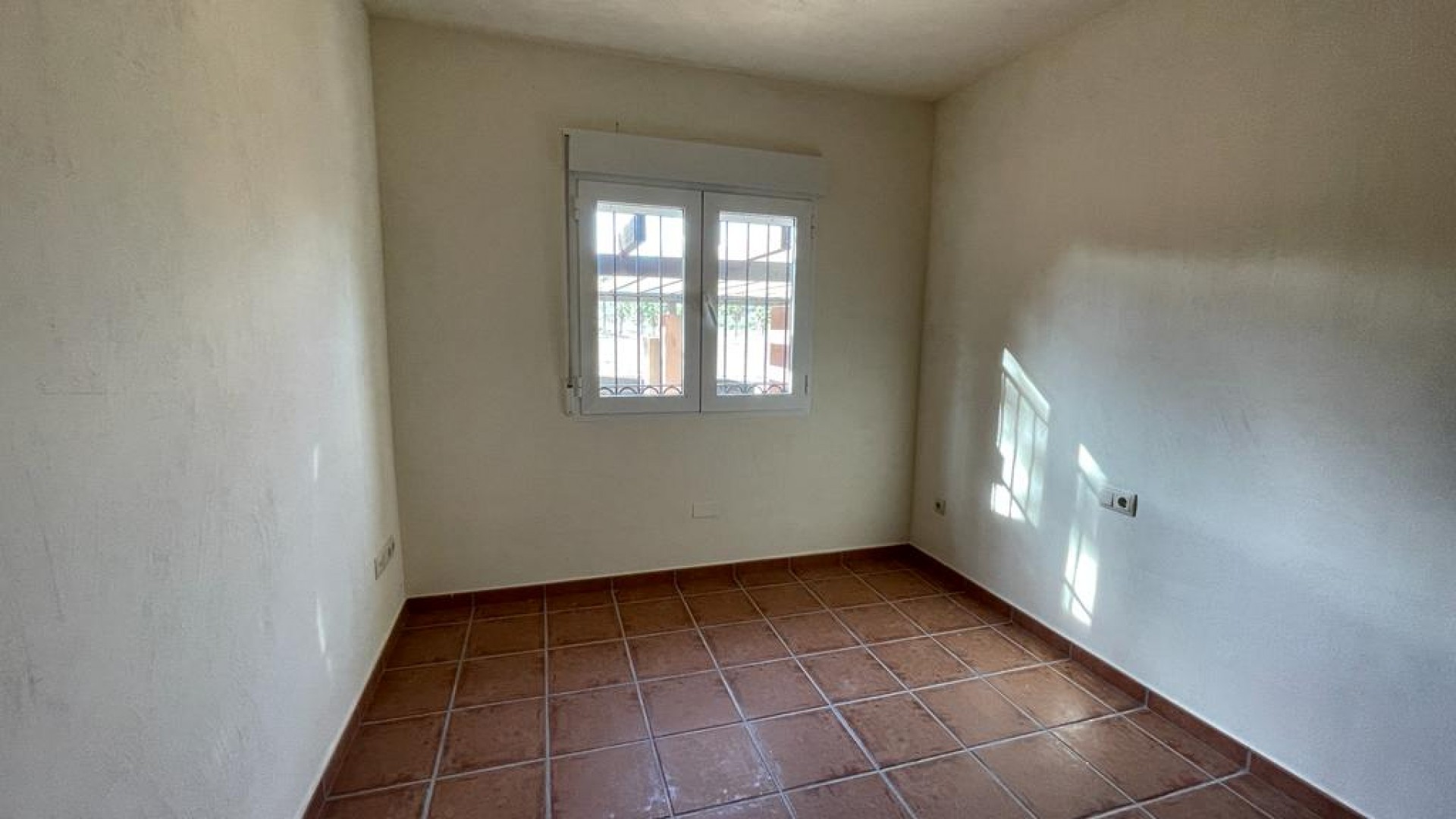 Sprzedaż - Willa w zabudowie bliźniaczej -
Murcia