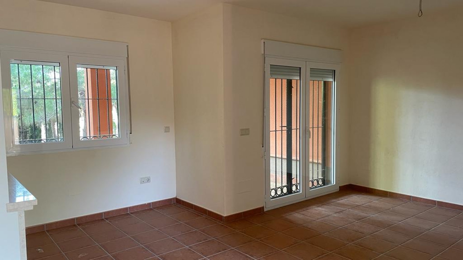 Sprzedaż - Willa w zabudowie bliźniaczej -
Murcia