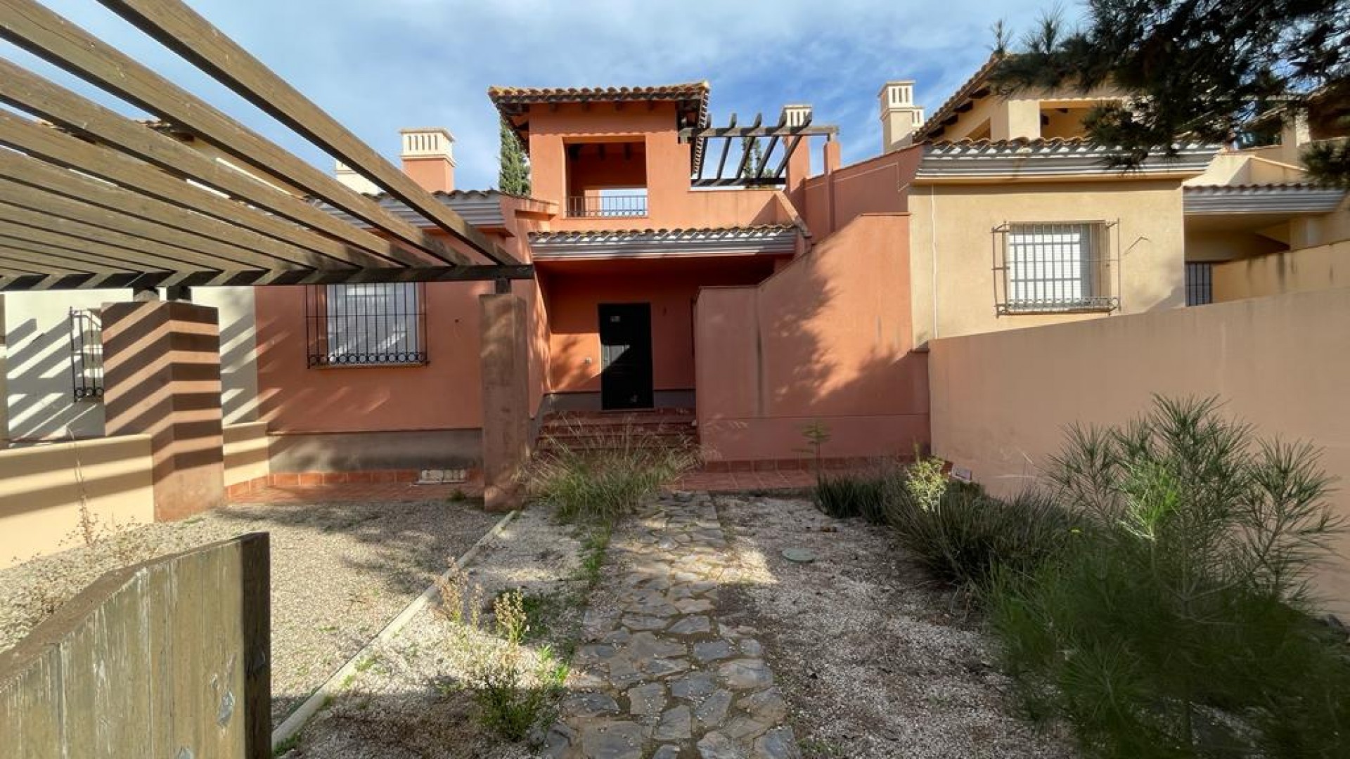 Sprzedaż - Willa w zabudowie bliźniaczej -
Murcia