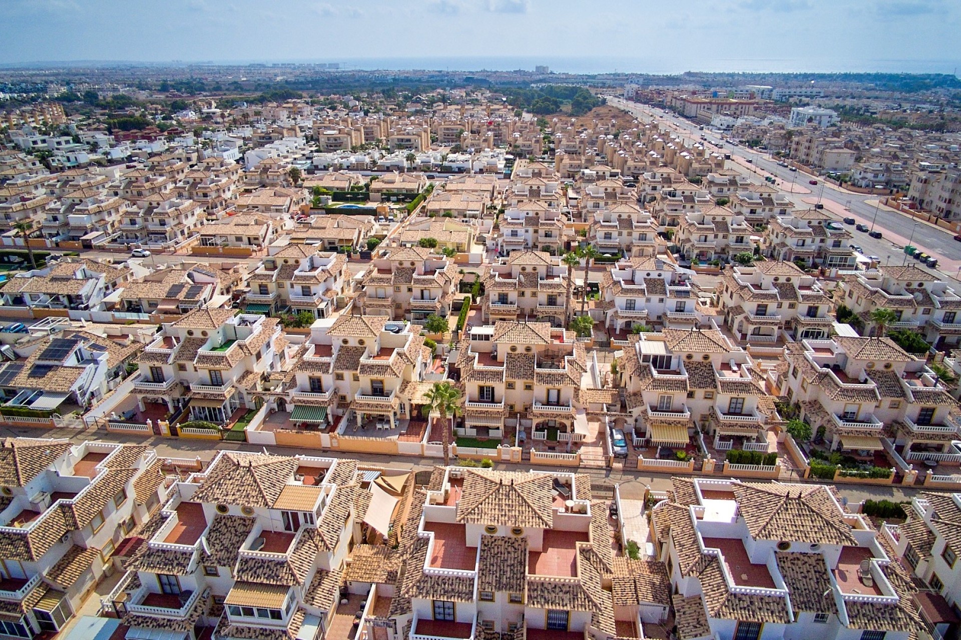Sprzedaż - Willa w zabudowie bliźniaczej -
Orihuela Costa - Lomas de Cabo Roig