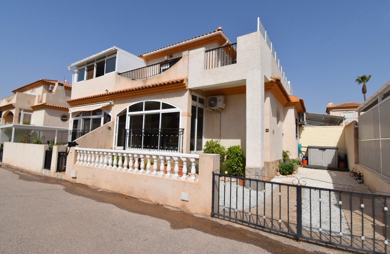 Sprzedaż - Willa w zabudowie bliźniaczej -
Orihuela Costa - Playa Flamenca