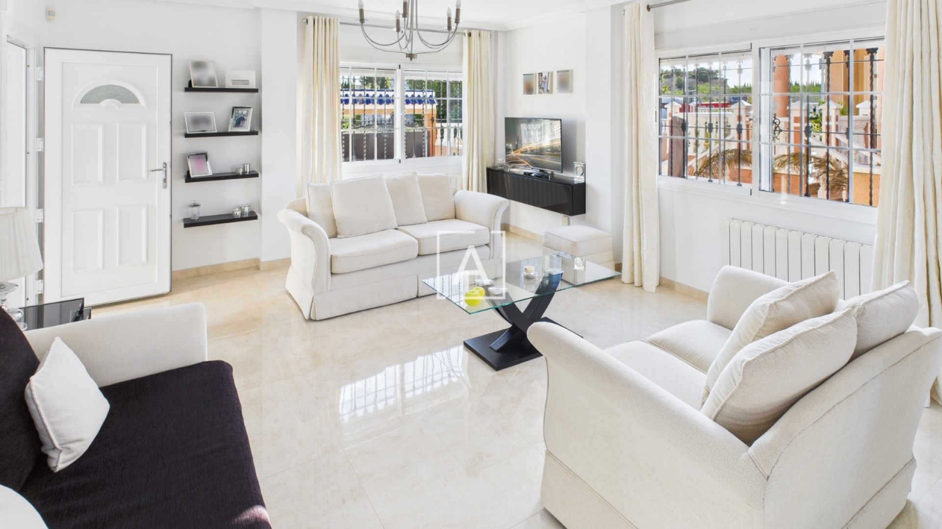 Sprzedaż - Willa w zabudowie bliźniaczej -
Pinar de Campoverde