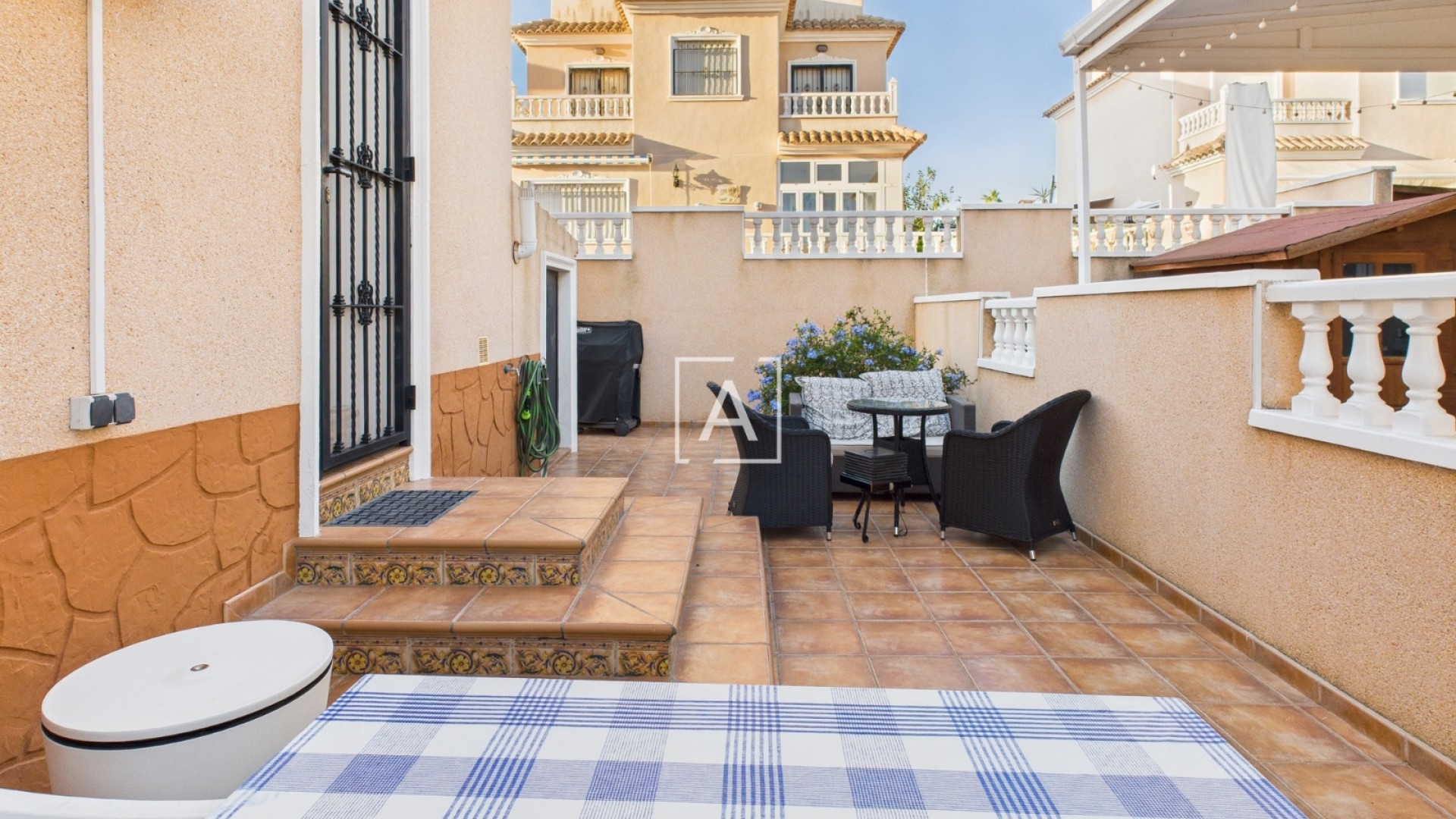 Sprzedaż - Willa w zabudowie bliźniaczej -
Pinar de Campoverde