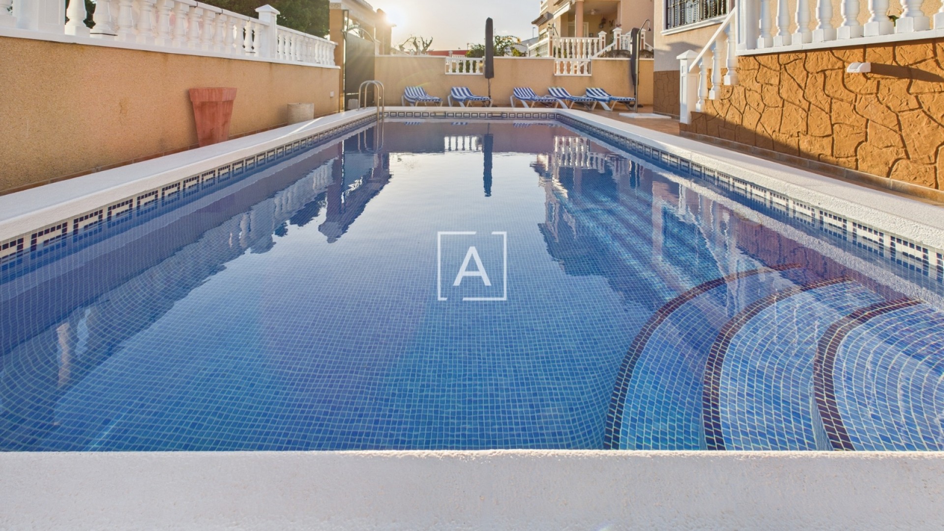 Sprzedaż - Willa w zabudowie bliźniaczej -
Pinar de Campoverde