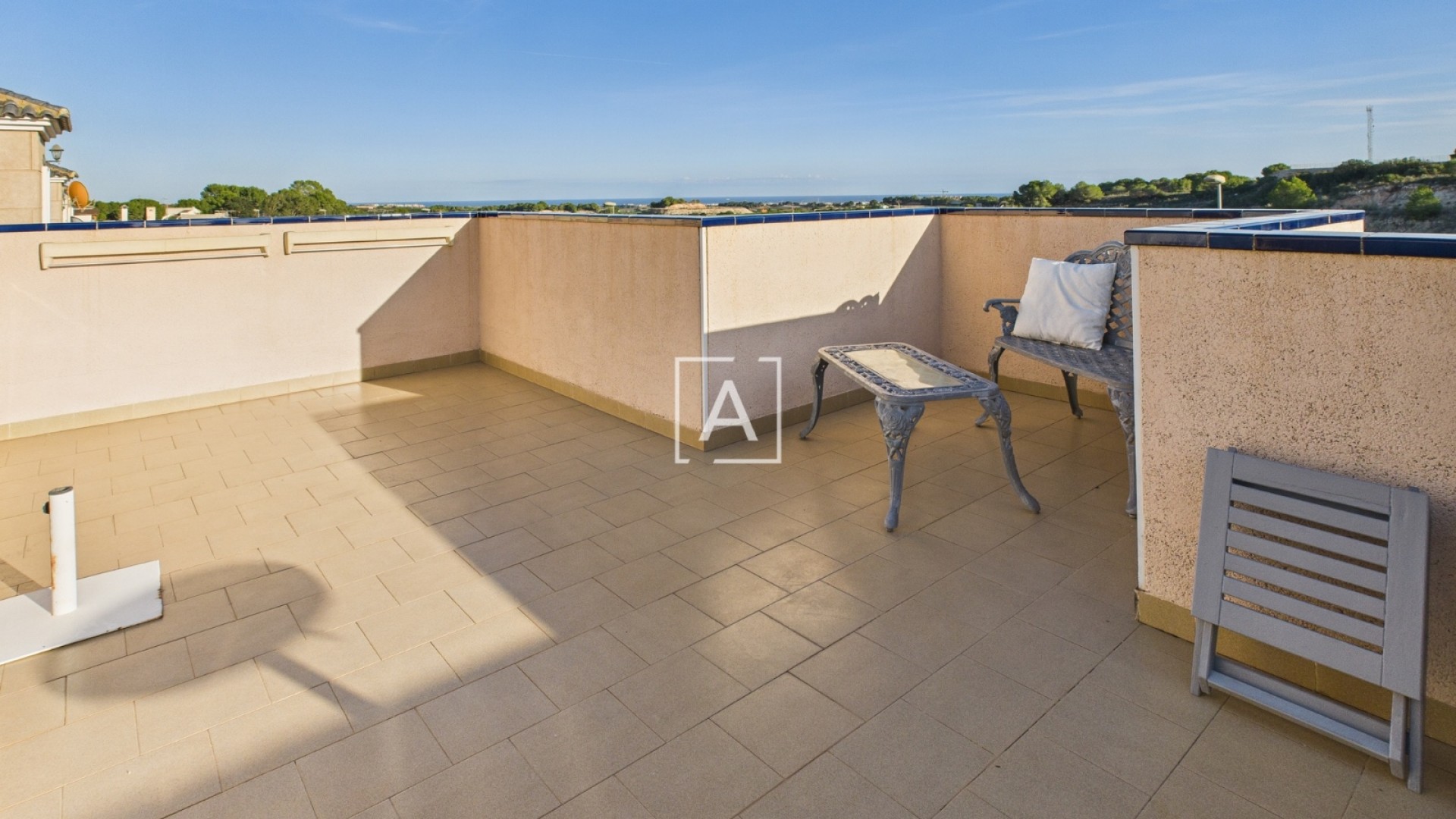 Sprzedaż - Willa w zabudowie bliźniaczej -
Pinar de Campoverde