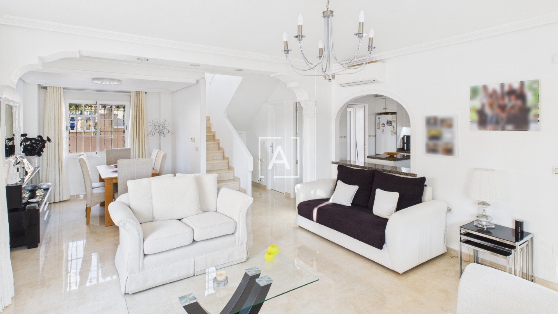 Sprzedaż - Willa w zabudowie bliźniaczej -
Pinar de Campoverde