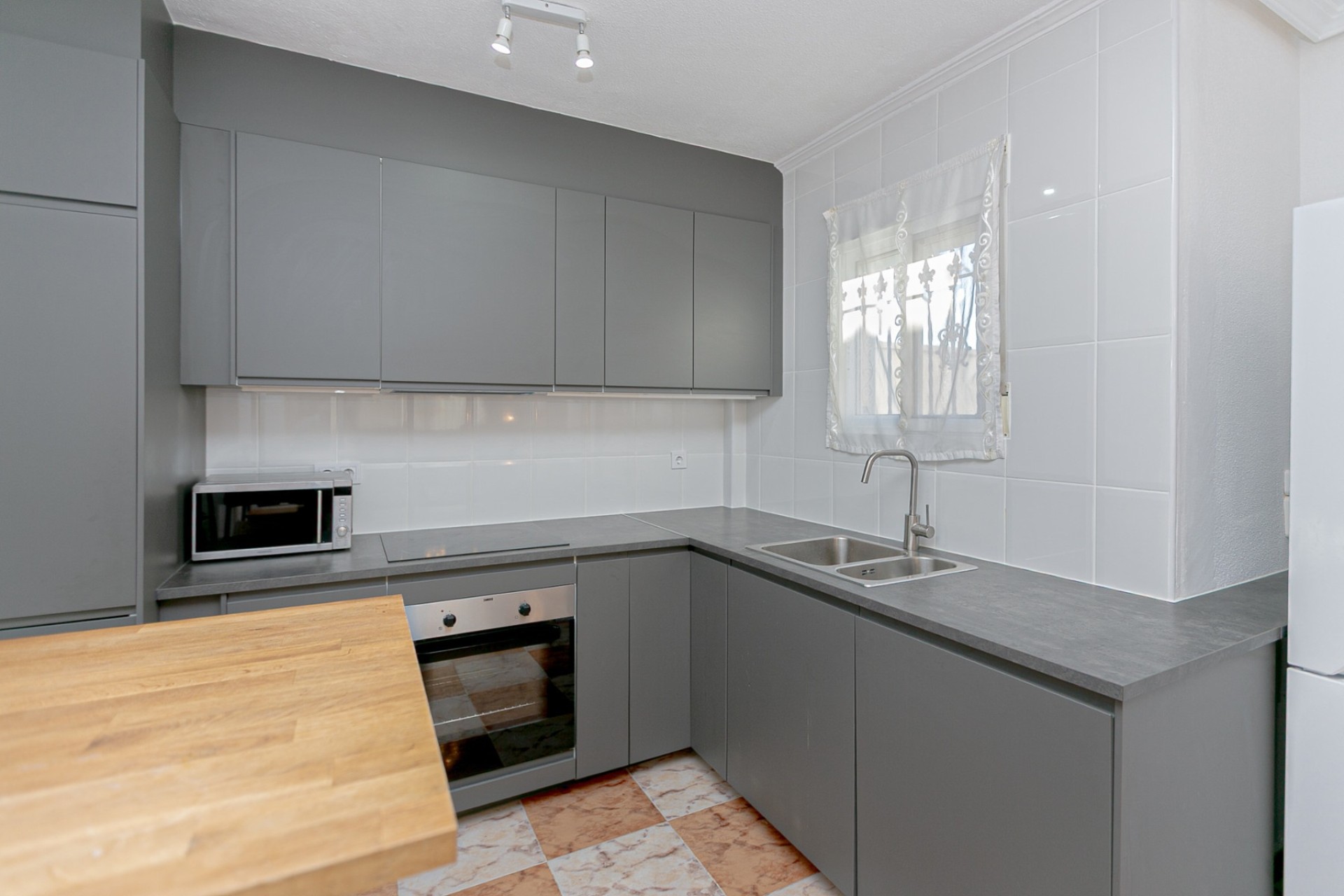 Sprzedaż - Willa w zabudowie bliźniaczej -
Playa Flamenca