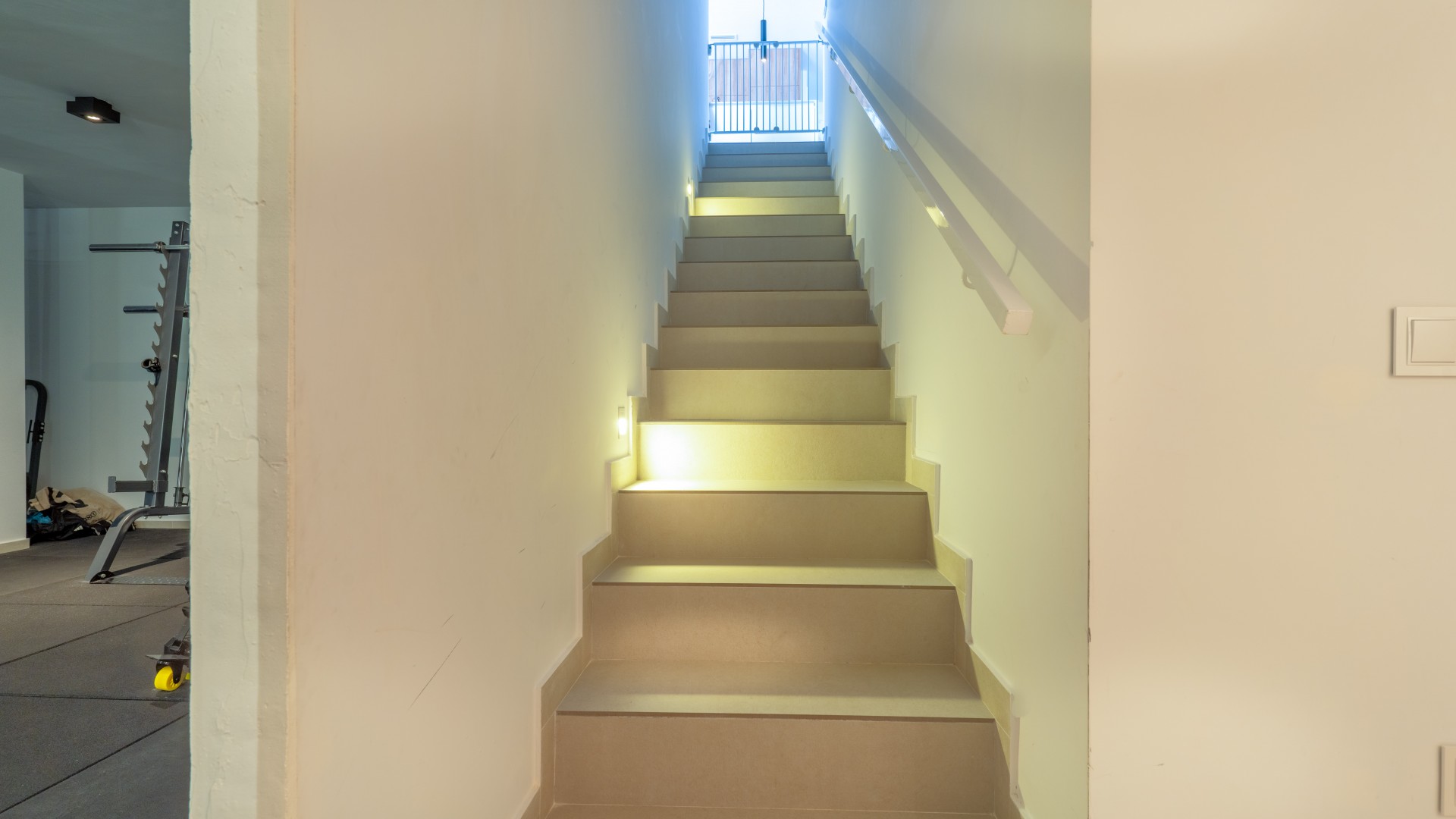 Sprzedaż - Willa w zabudowie bliźniaczej -
San Miguel de Salinas