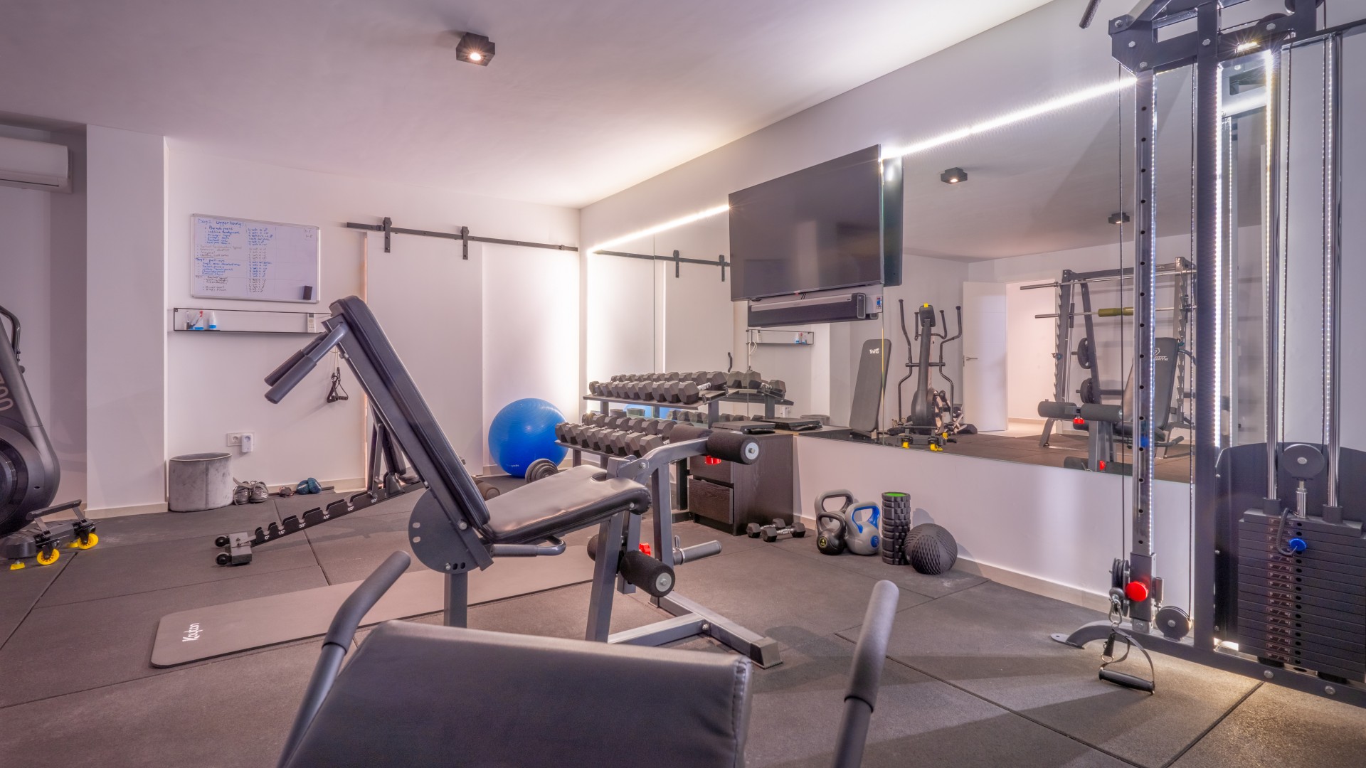 Sprzedaż - Willa w zabudowie bliźniaczej -
San Miguel de Salinas