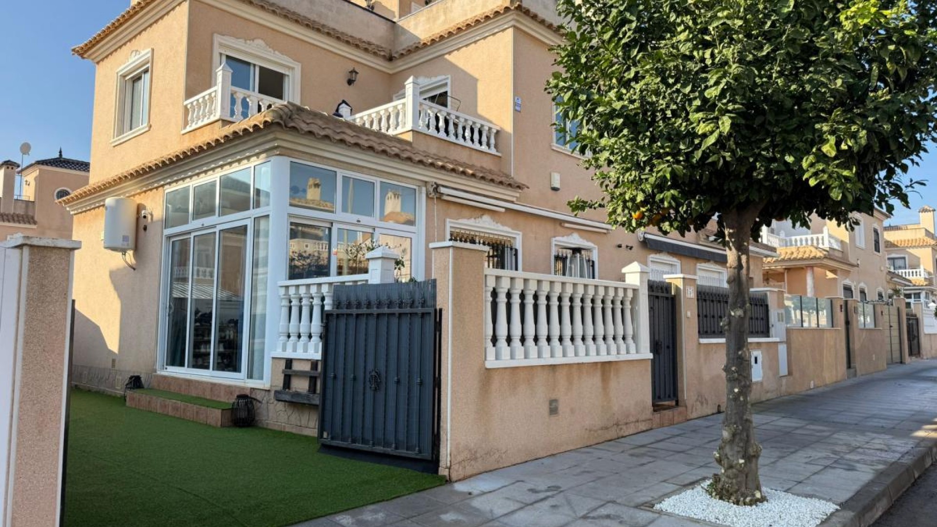 Sprzedaż - Willa w zabudowie bliźniaczej -
Torre de la Horadada