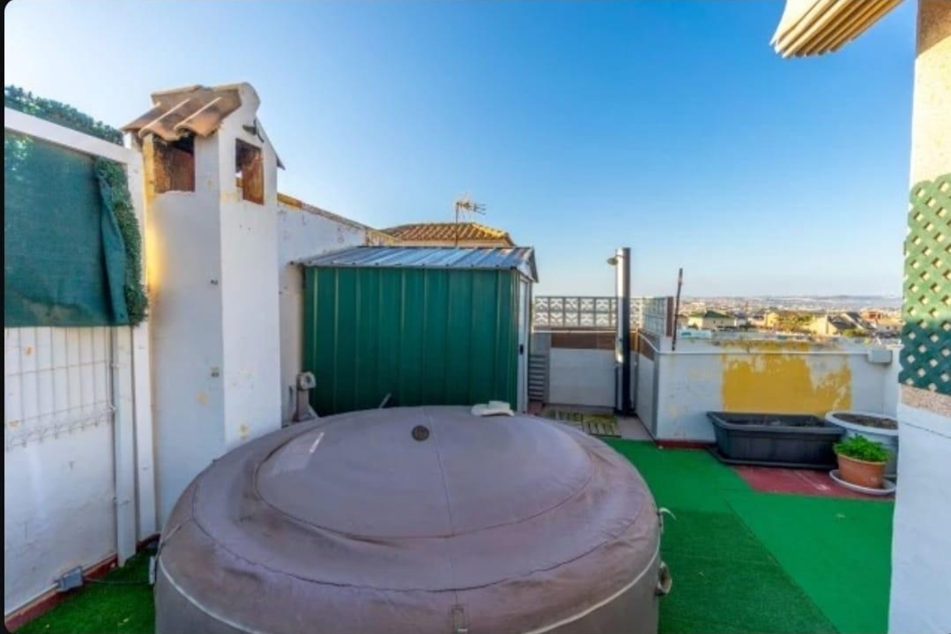 Sprzedaż - Willa w zabudowie bliźniaczej -
Torrevieja - Aguas Nuevas