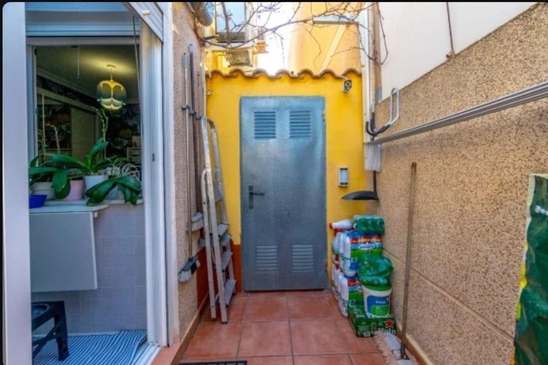 Sprzedaż - Willa w zabudowie bliźniaczej -
Torrevieja - Aguas Nuevas