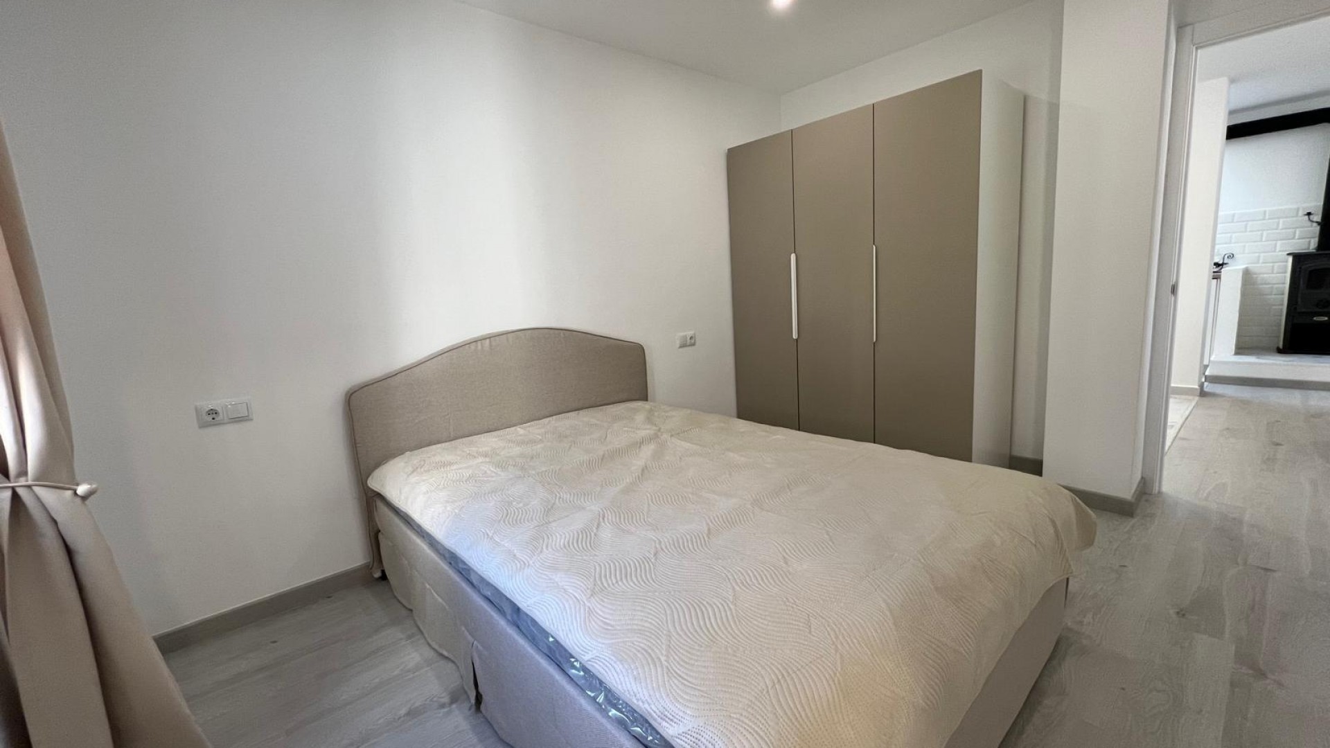 Sprzedaż - Willa w zabudowie bliźniaczej -
Torrevieja - Torreblanca