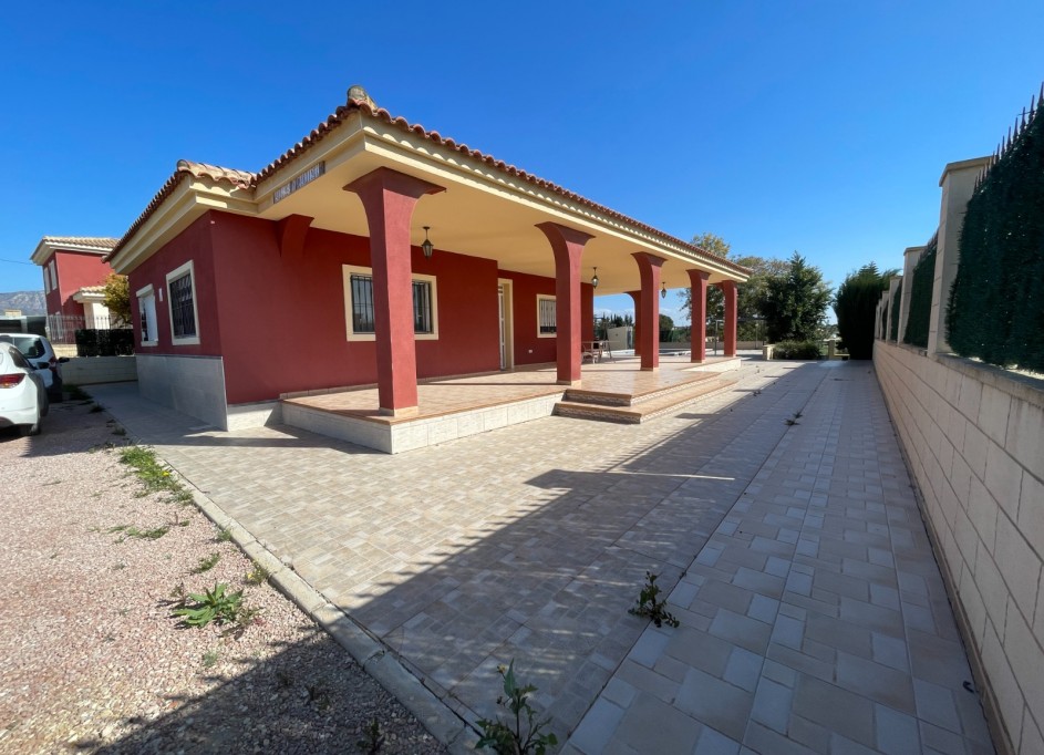 Sprzedaż - Willa wolnostojąca -
Albatera