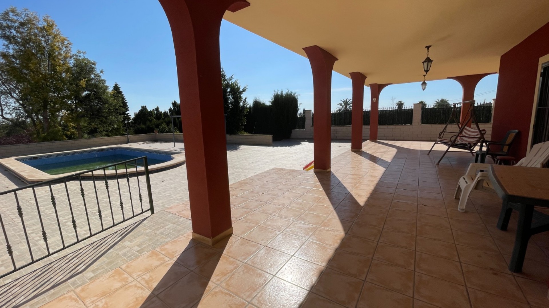 Sprzedaż - Willa wolnostojąca -
Albatera