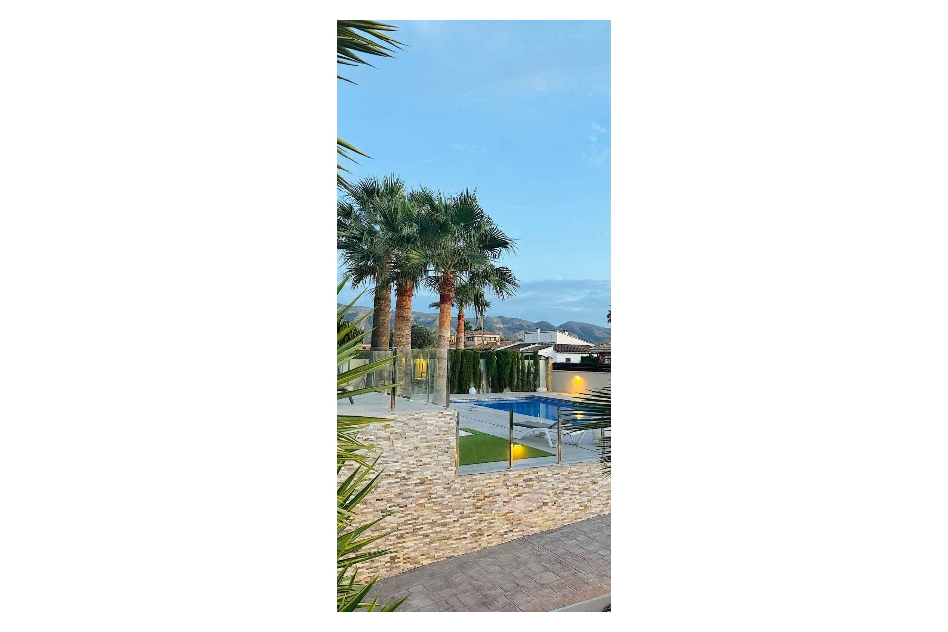 Sprzedaż - Willa wolnostojąca -
Alfaz del Pi - Costa Blanca