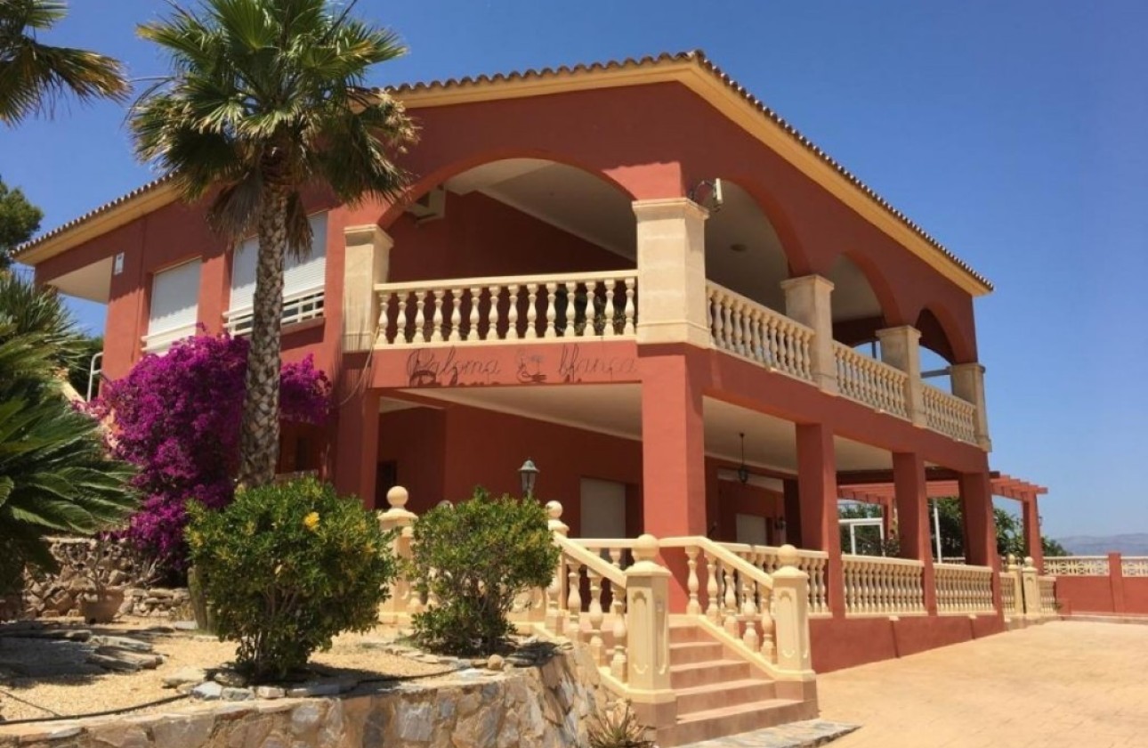 Sprzedaż - Willa wolnostojąca -
Alfaz del Pi - Costa Blanca