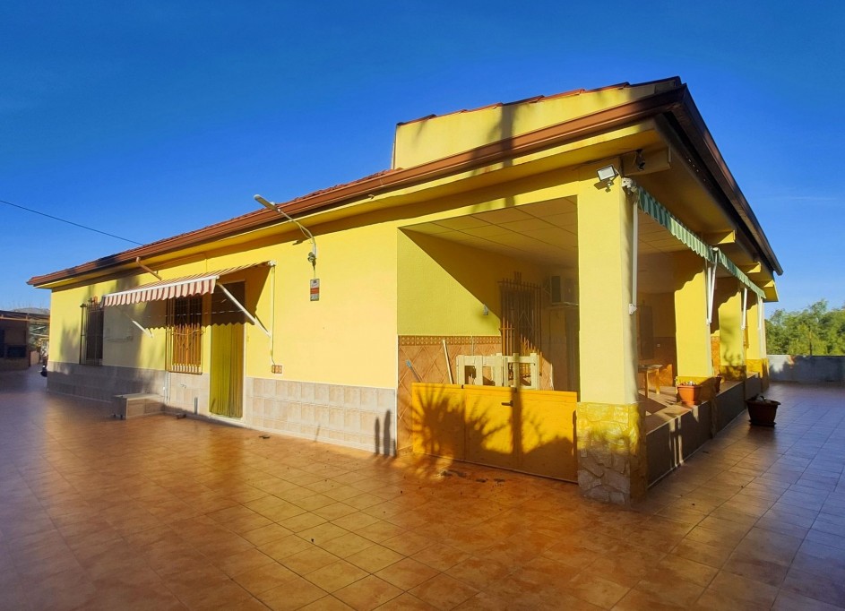 Sprzedaż - Willa wolnostojąca -
Aspe