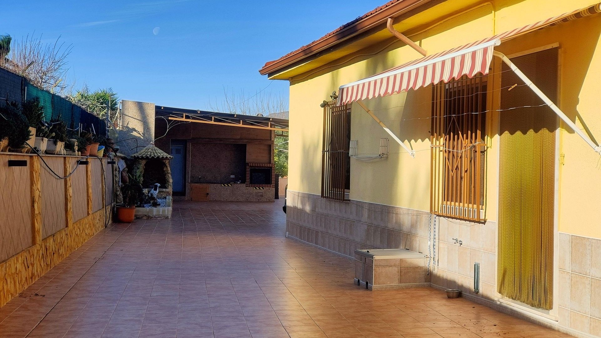 Sprzedaż - Willa wolnostojąca -
Aspe