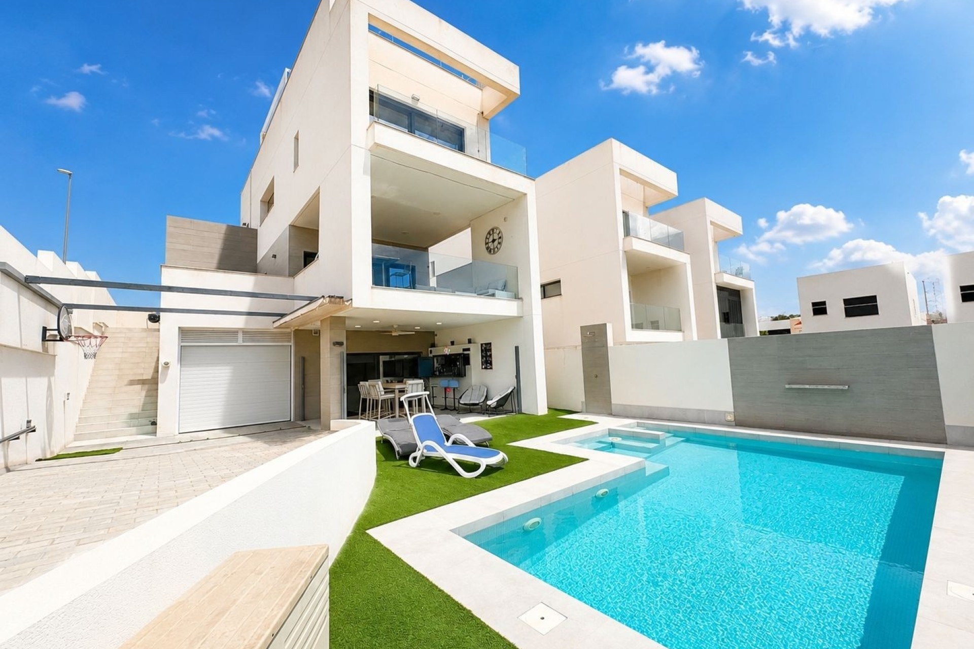 Sprzedaż - Willa wolnostojąca -
Benijofar - Costa Blanca