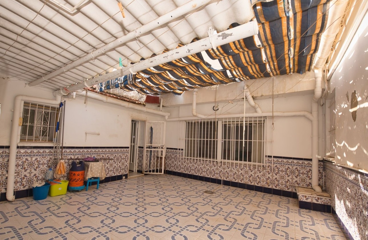 Sprzedaż - Willa wolnostojąca -
Benijofar