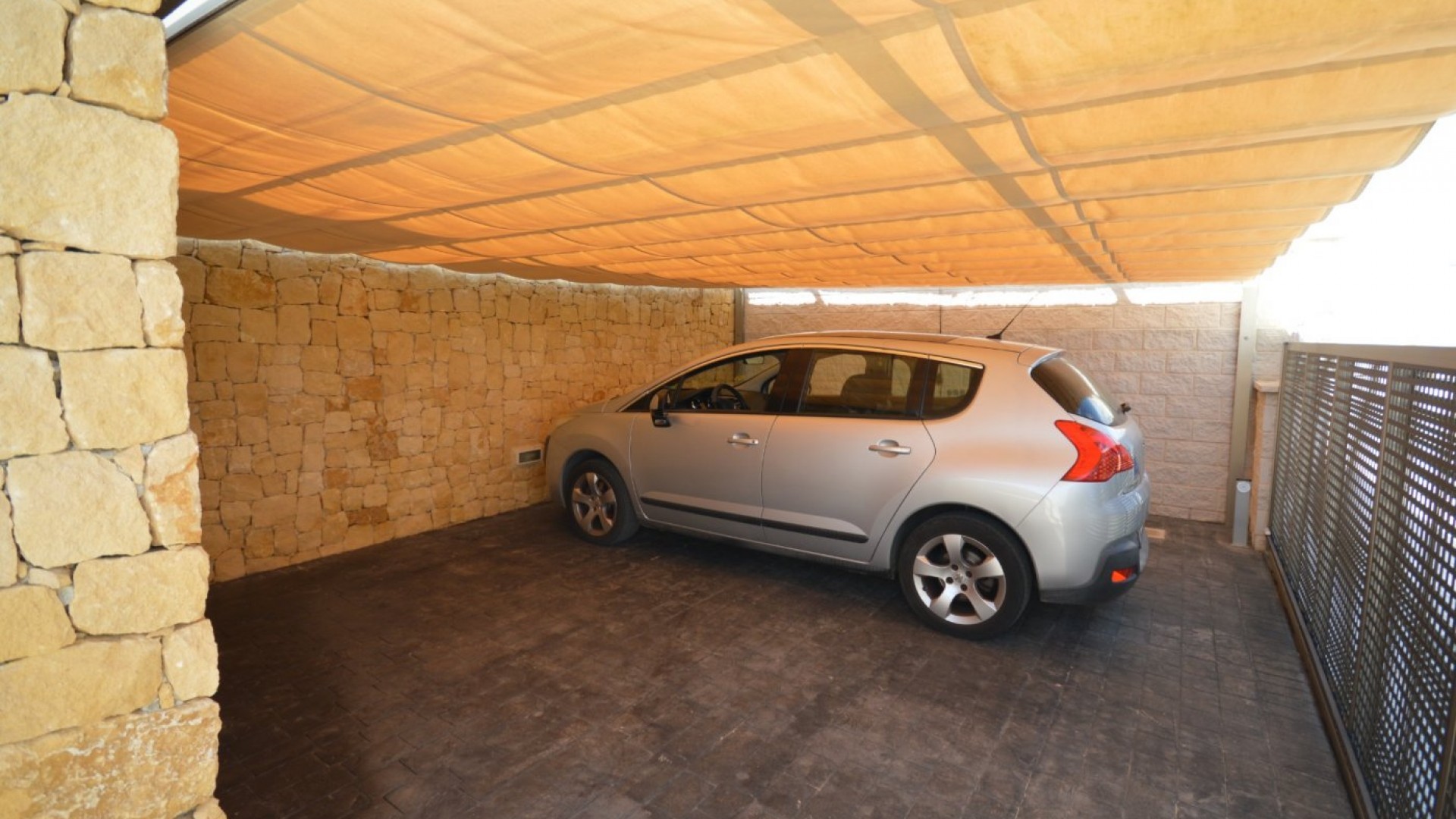 Sprzedaż - Willa wolnostojąca -
Benijofar