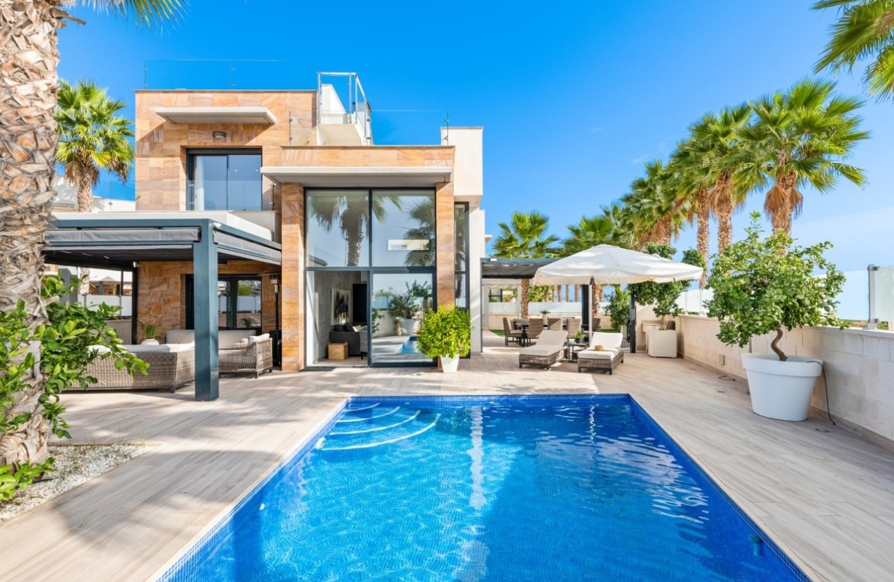 Sprzedaż - Willa wolnostojąca -
Cabo Roig - Costa Blanca