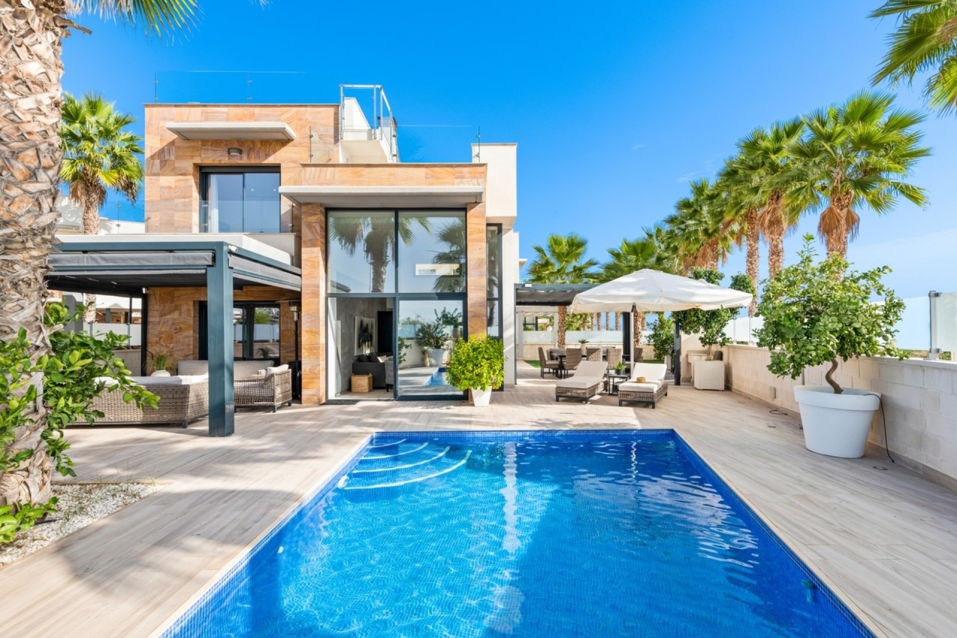 Sprzedaż - Willa wolnostojąca -
Cabo Roig - Costa Blanca