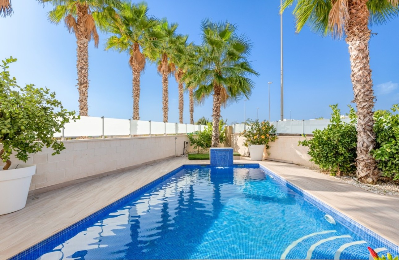 Sprzedaż - Willa wolnostojąca -
Cabo Roig - Costa Blanca