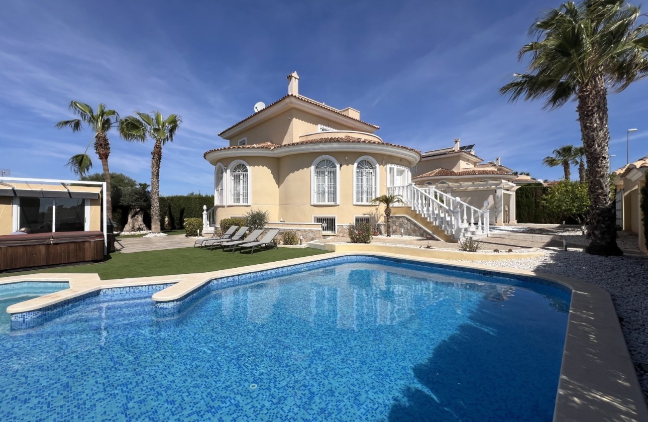 Sprzedaż - Willa wolnostojąca -
Ciudad Quesada - Rojales - Costa Blanca