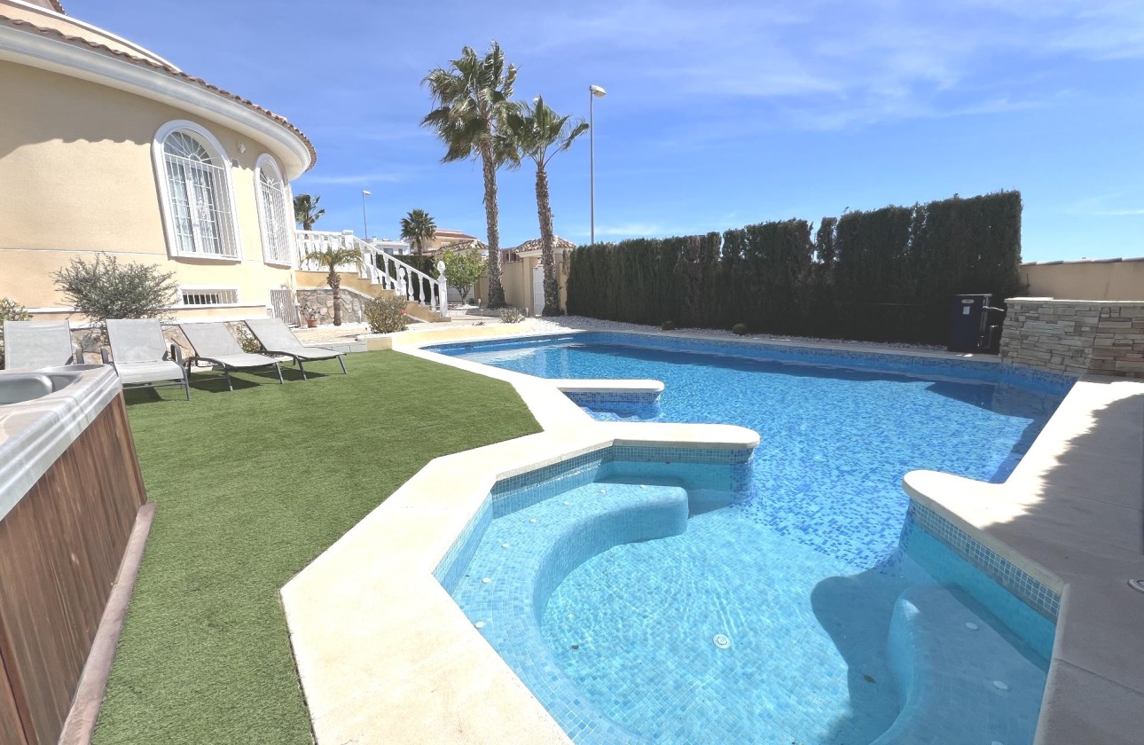 Sprzedaż - Willa wolnostojąca -
Ciudad Quesada - Rojales - Costa Blanca