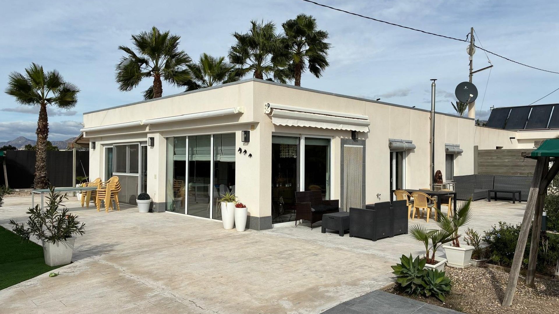 Sprzedaż - Willa wolnostojąca -
Crevillente