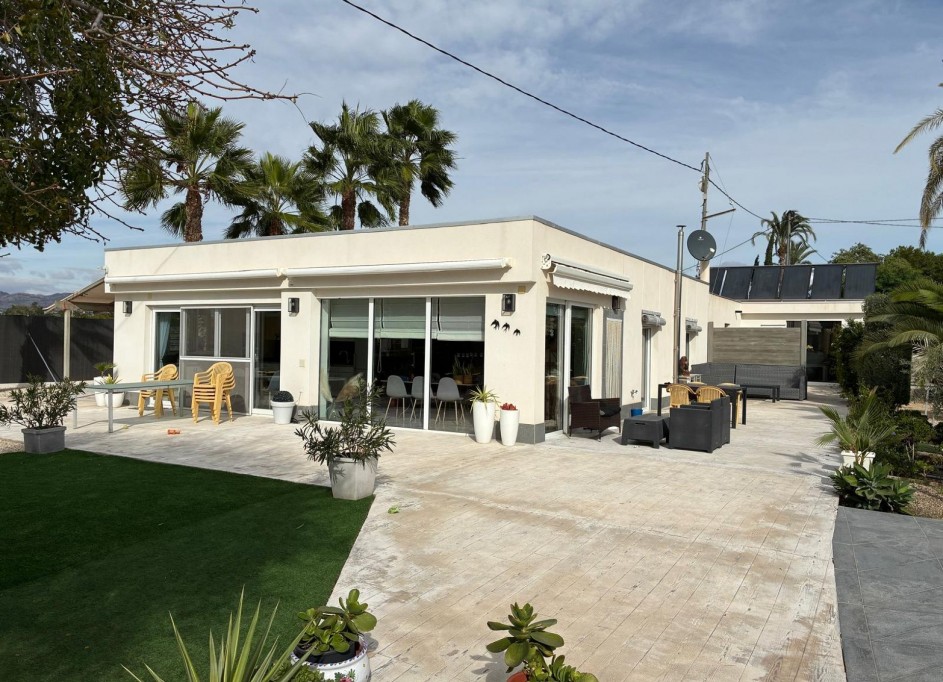 Sprzedaż - Willa wolnostojąca -
Crevillente