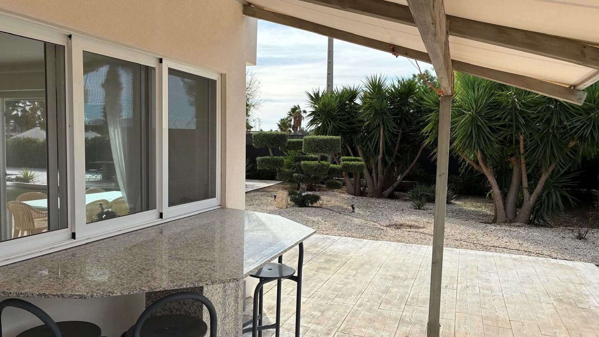 Sprzedaż - Willa wolnostojąca -
Crevillente