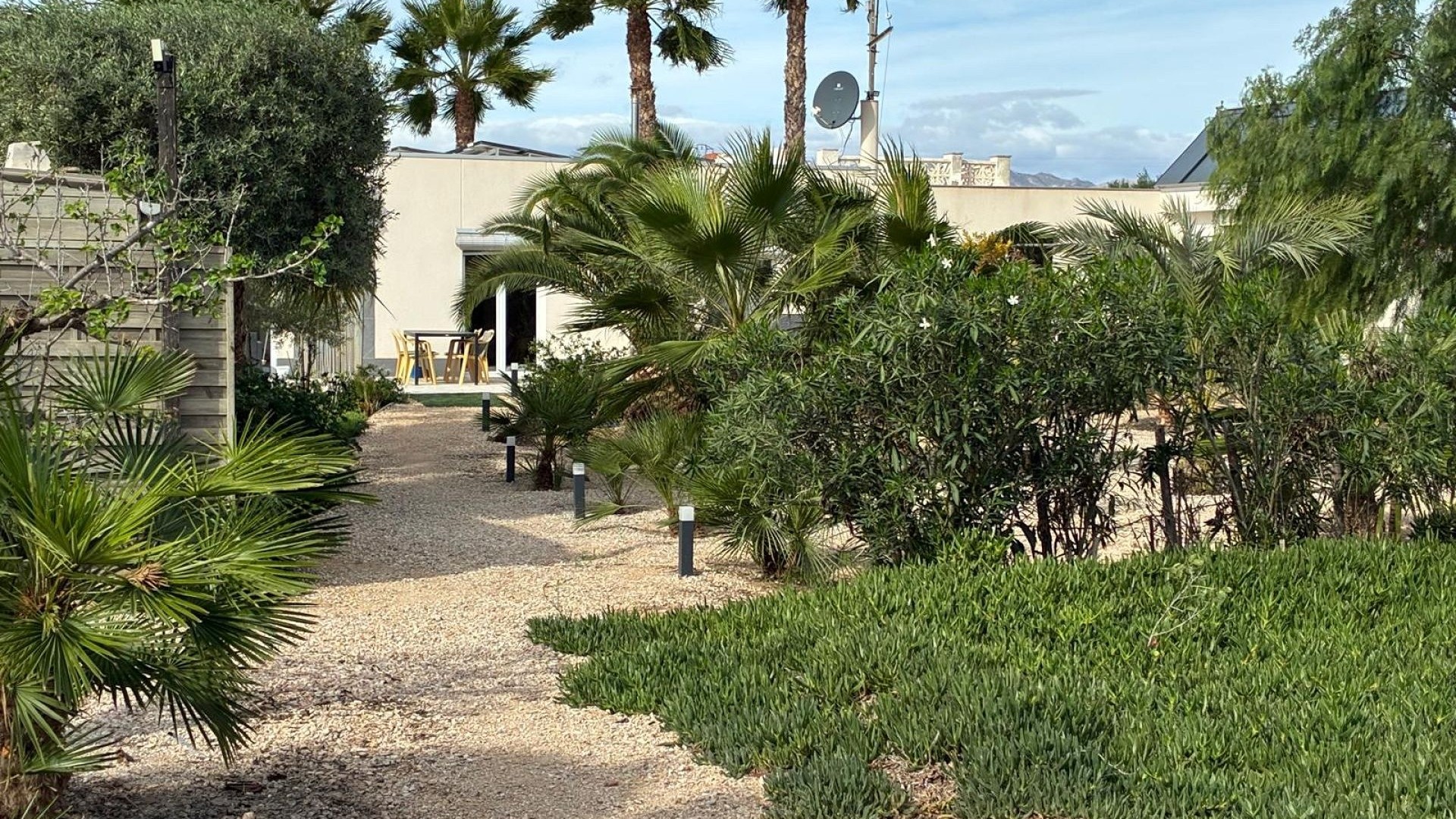 Sprzedaż - Willa wolnostojąca -
Crevillente