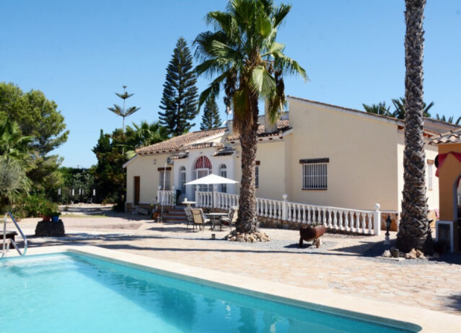 Sprzedaż - Willa wolnostojąca -
Daya Vieja