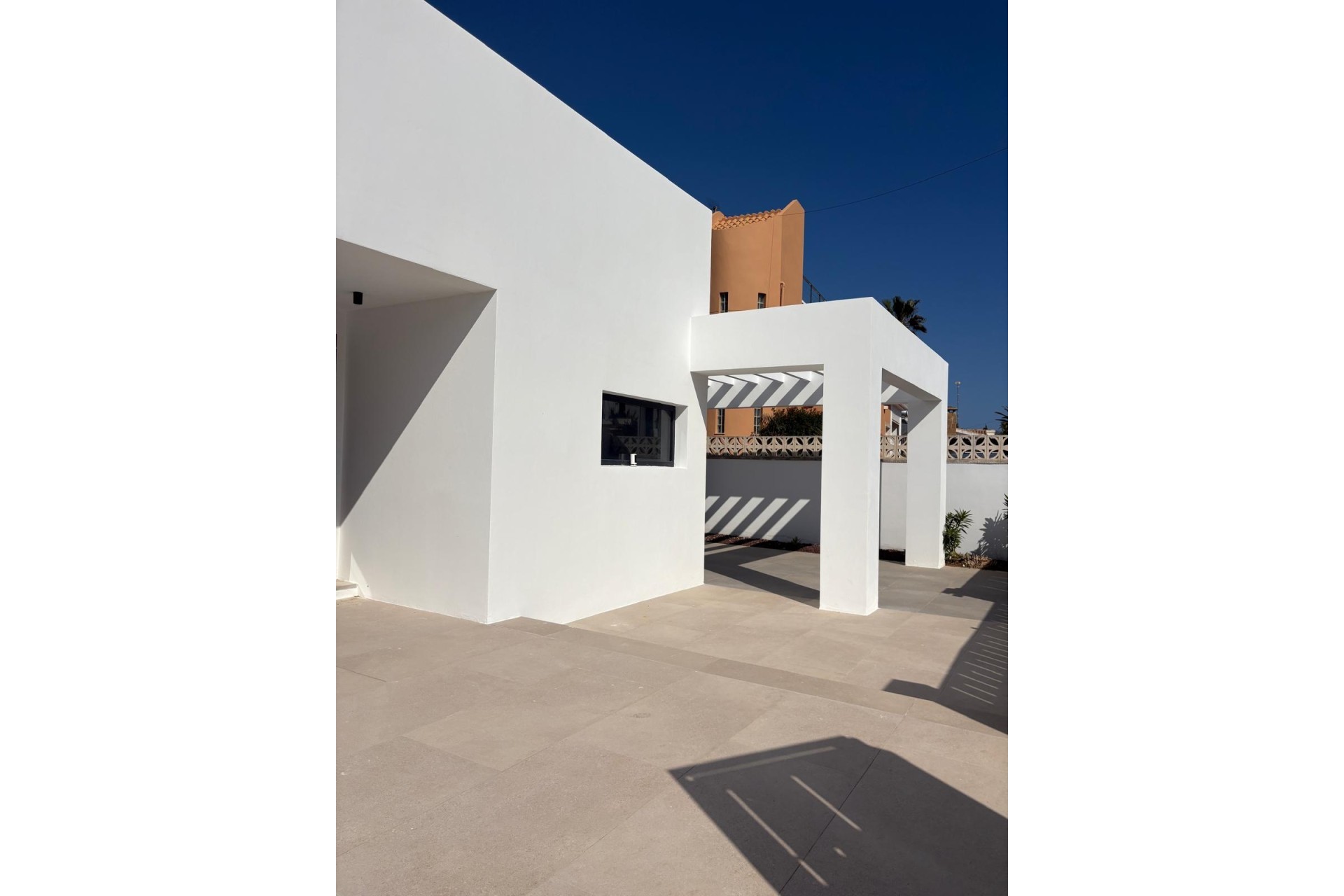 Sprzedaż - Willa wolnostojąca -
Denia - Dénia