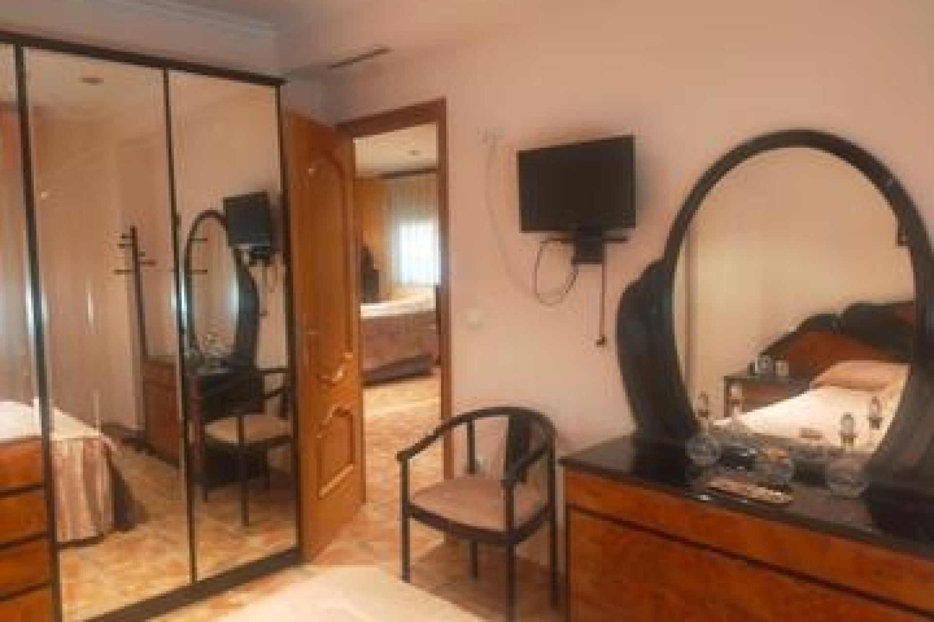 Sprzedaż - Willa wolnostojąca -
Elche