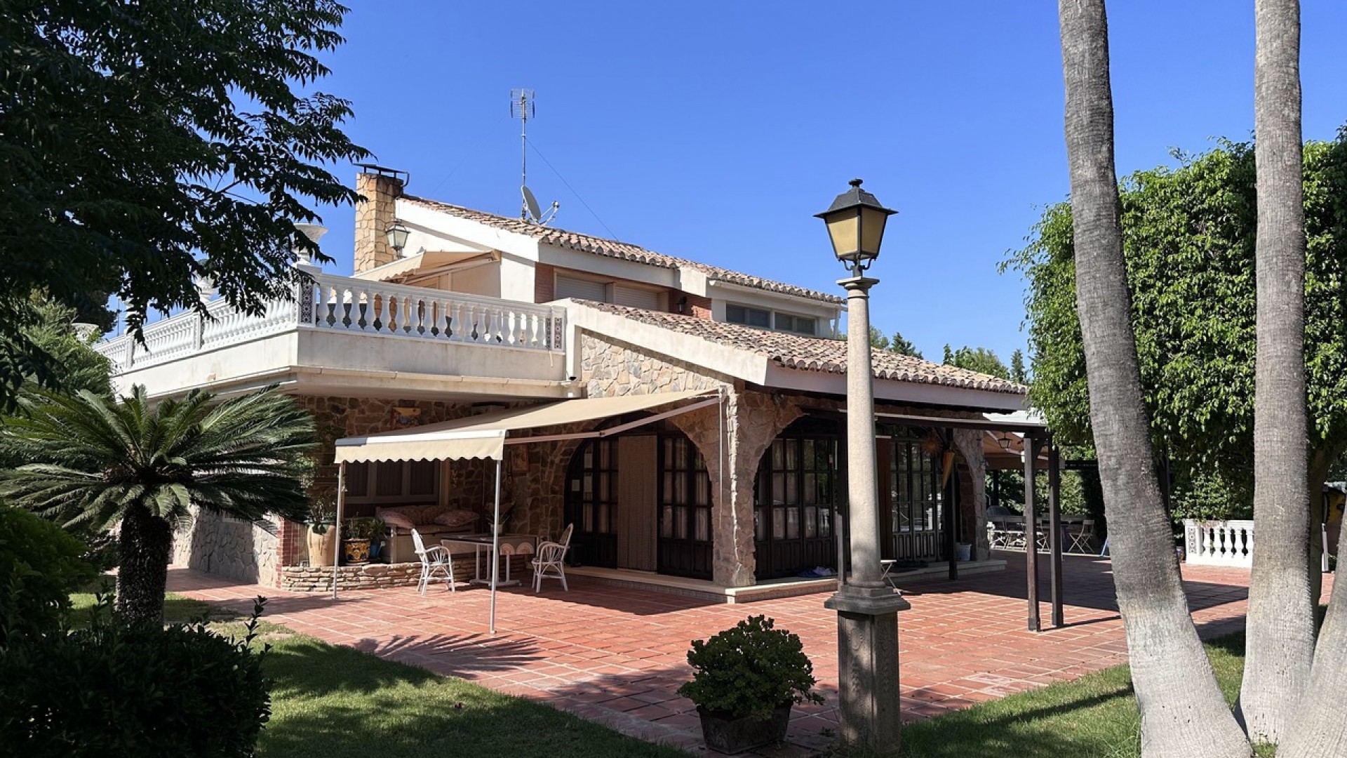 Sprzedaż - Willa wolnostojąca -
Elche