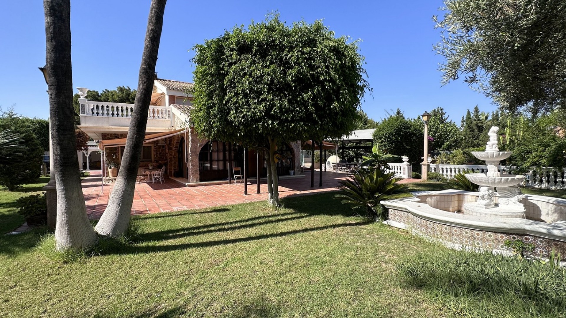 Sprzedaż - Willa wolnostojąca -
Elche